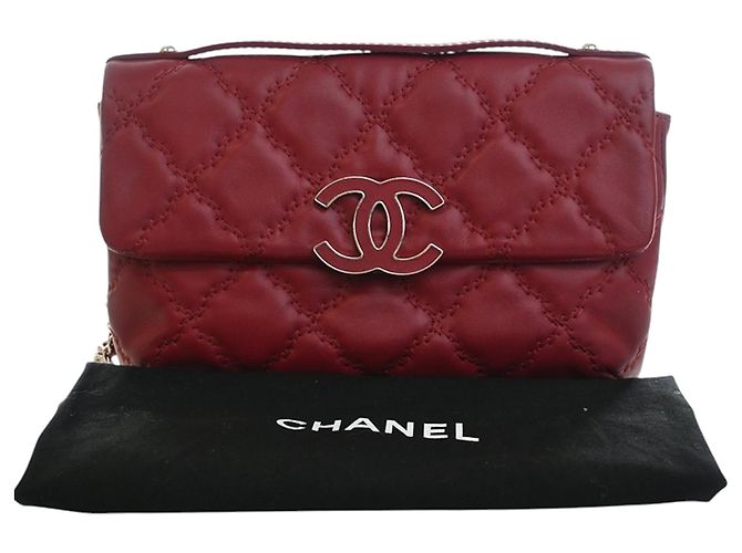 Chanel Red CC Quilted Calfskin Double Stitch Hamptons Flap Rosso - vista 15