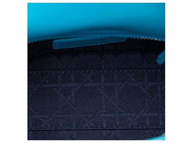 Lady Dior Mini aus blauem Lambskin Cannage - Ansicht 4