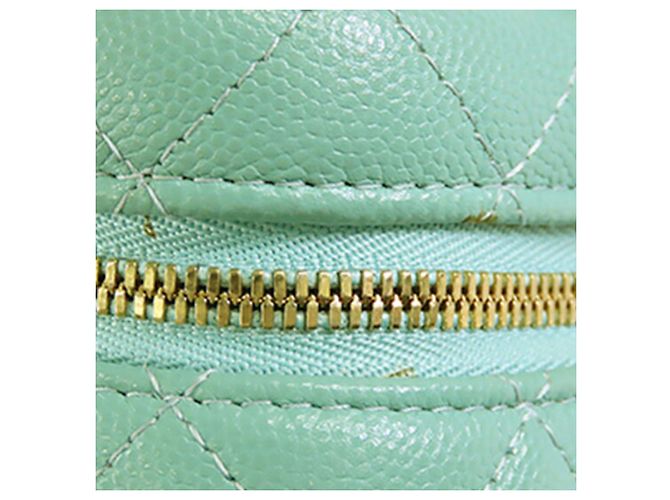 Vanity Case Chanel Green Small CC Caviar con Manico e Catena Verde Verde chiaro - vista 5