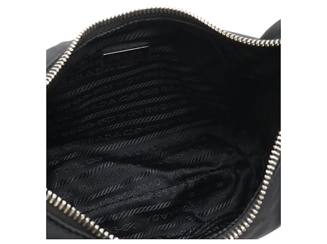 Prada Triangle Chain Schultertasche Schwarz - Ansicht 7