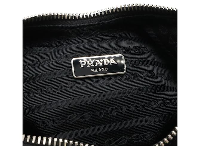 Prada Triangle Chain Schultertasche Schwarz - Ansicht 8