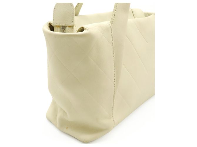 Borsa Chanel V-Stitch Coco Mark Crudo - vista 5