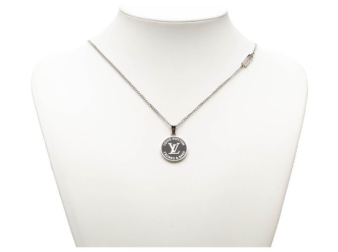 Collana Louis Vuitton Collier LV Award Chain Pendant Necklace Nero Argento - vista 6
