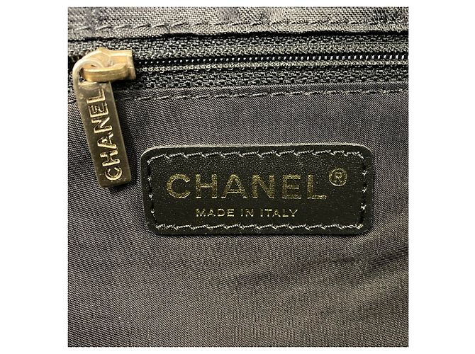 Nuova borsa a tracolla da viaggio Chanel Nero - vista 10