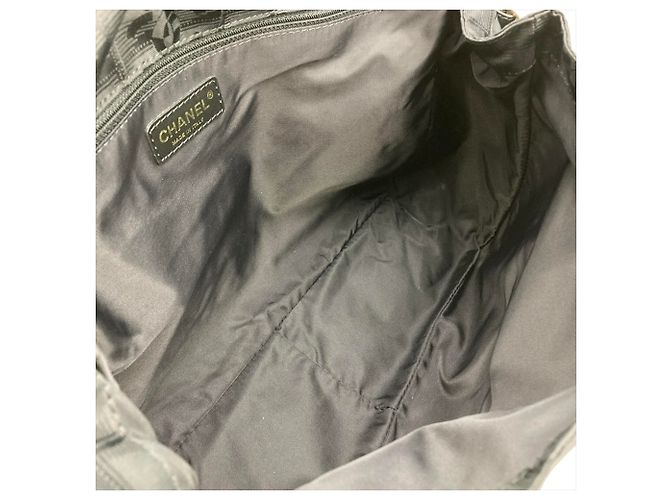 Nuova borsa a tracolla da viaggio Chanel Nero - vista 11