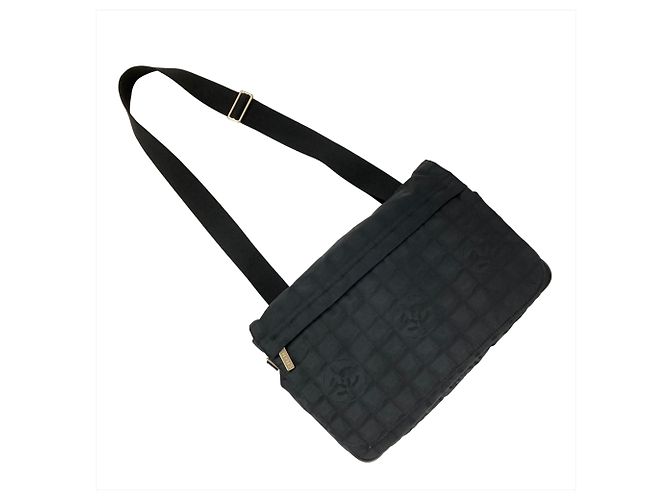 Nuova borsa a tracolla da viaggio Chanel Nero - vista 4