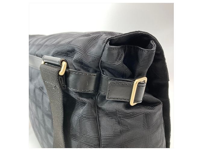 Nuova borsa a tracolla da viaggio Chanel Nero - vista 6