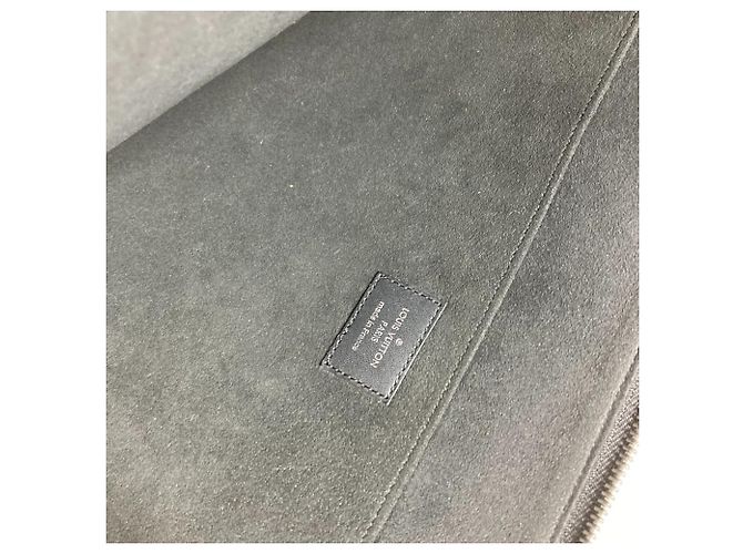 Louis Vuitton Epi Supreme Pochette Jour GM Black Nero - vista 12