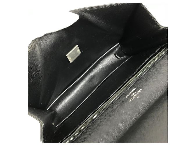 Borsa Selenga in Taiga Louis Vuitton Nero Grigio - vista 13