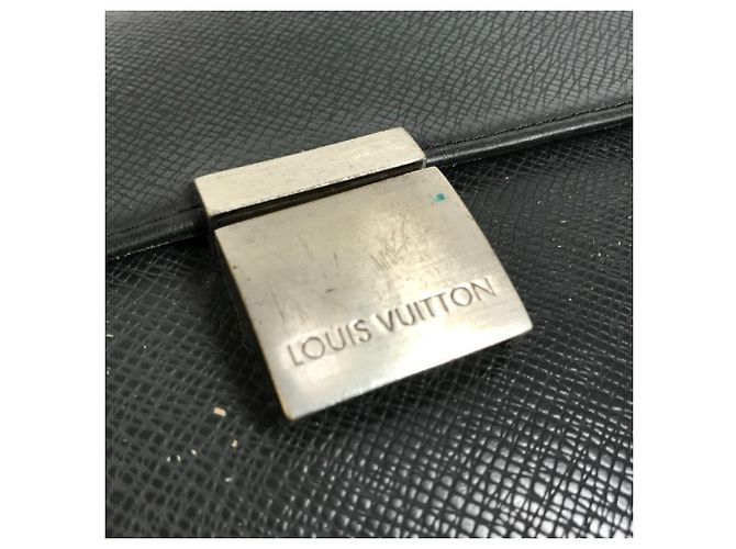 Borsa Selenga in Taiga Louis Vuitton Nero Grigio - vista 7