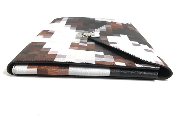 Clutch in pelle marrone Louis Vuitton - vista 2