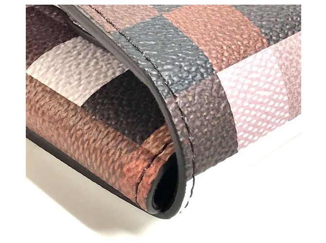 Clutch in pelle marrone Louis Vuitton - vista 6