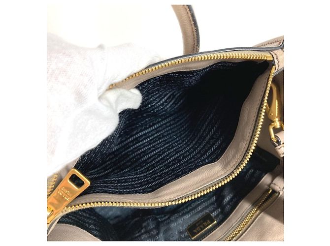 Tote Borsa 2-Way in pelle beige Prada - vista 12