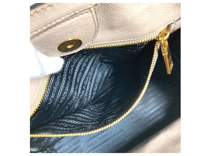 Tote Borsa 2-Way in pelle beige Prada - vista 15