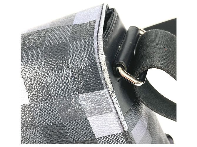 Borsa a Spalla Louis Vuitton N40072 Damier Graphite Pixel District PM Nero - vista 10