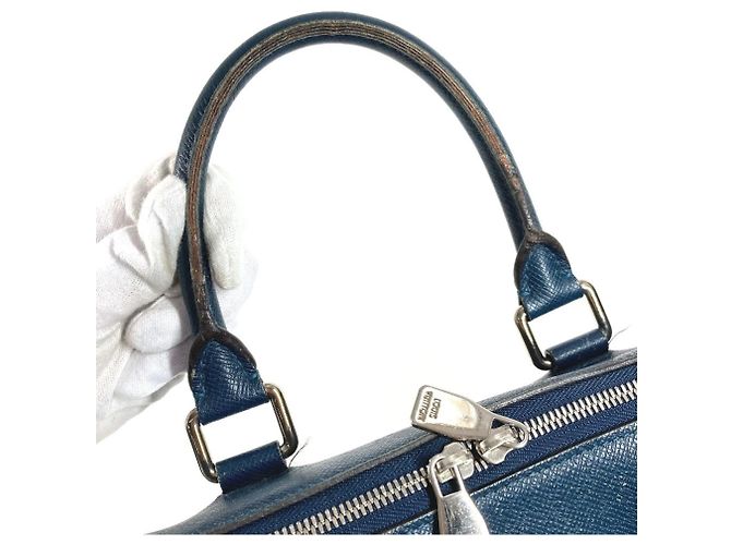 Borsa Verticale Louis Vuitton Taiga Grigori Blu - vista 14