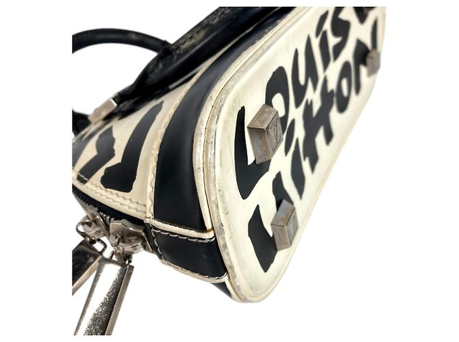 Borsa Tote Louis Vuitton Graffiti Alma PM Nero Bianco - vista 4