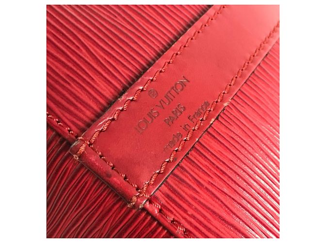 Noe Borsa a Spalla Louis Vuitton Epi Petit Noé Rosso - vista 10
