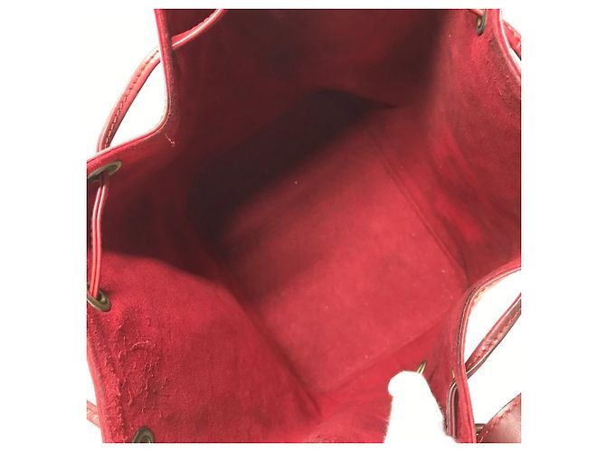 Noe Borsa a Spalla Louis Vuitton Epi Petit Noé Rosso - vista 13