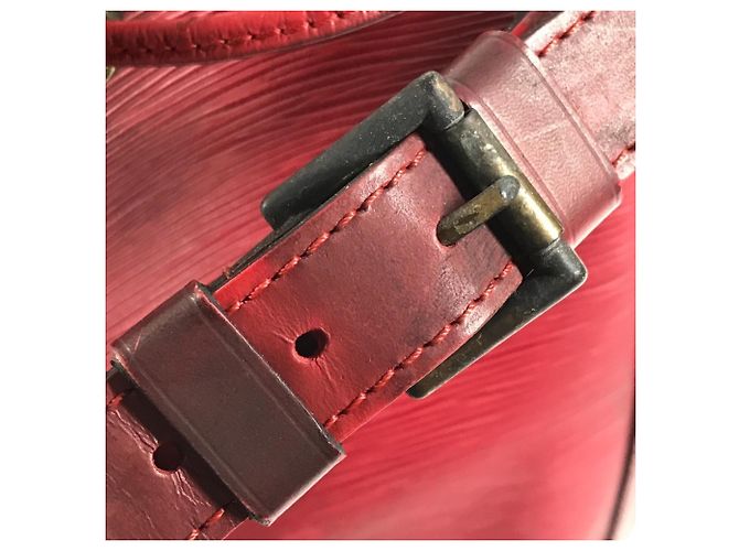 Noe Borsa a Spalla Louis Vuitton Epi Petit Noé Rosso - vista 16