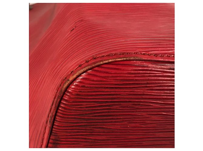 Noe Borsa a Spalla Louis Vuitton Epi Petit Noé Rosso - vista 7