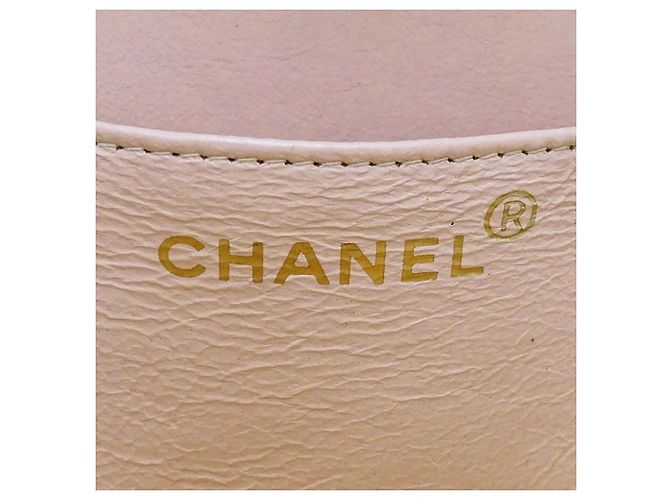 Borsa Vanity Chanel Matelassé Enamel Heart Beige - vista 6
