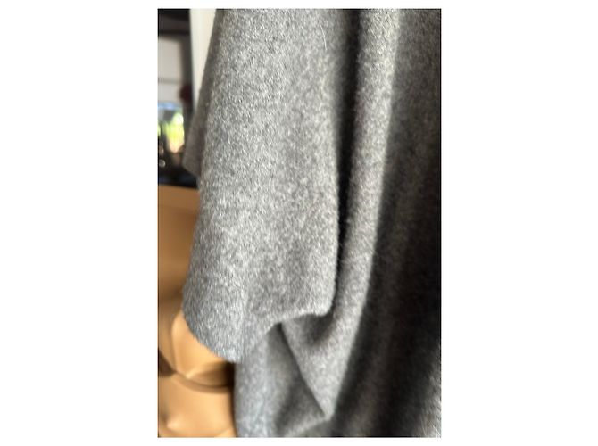 Brunello Cucinelli Kaschmir-Poncho in Grau - Ansicht 10
