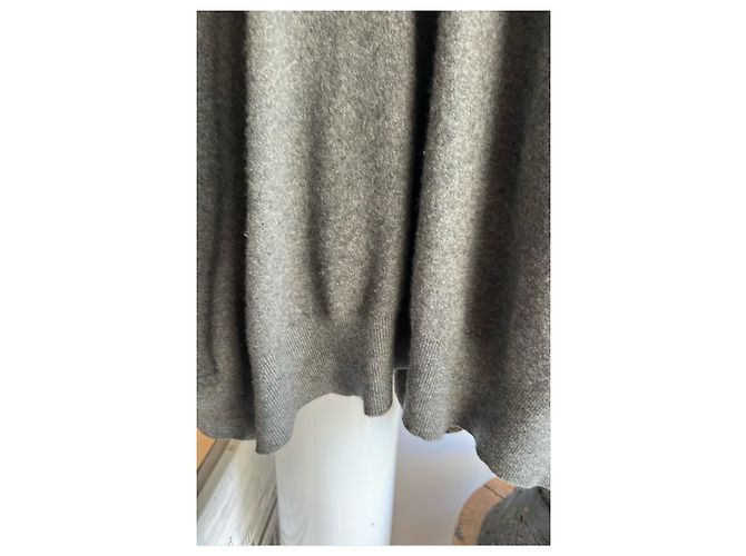 Brunello Cucinelli Kaschmir-Poncho in Grau - Ansicht 8