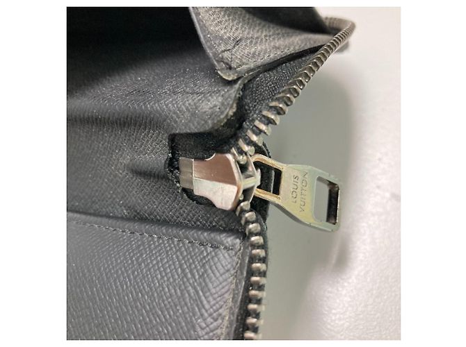 Borsa Louis Vuitton Epi Porte Documents Voyage Nero - vista 9