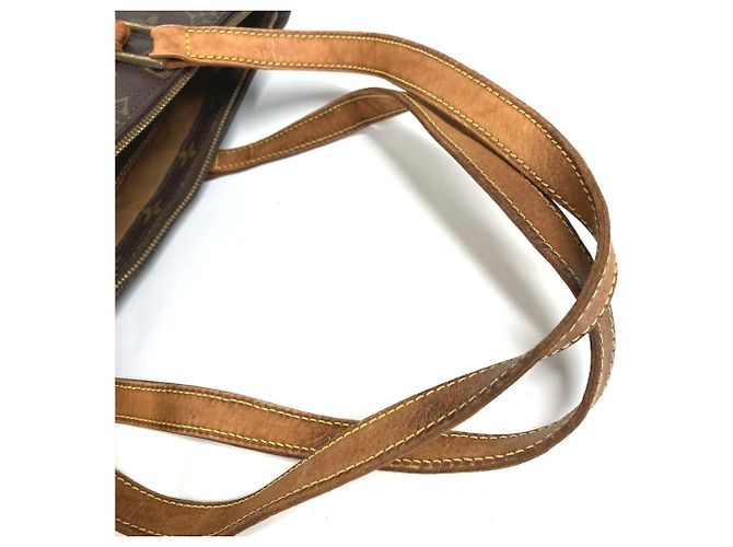 Borsa Tote Cabas Mezzo Monogram Louis Vuitton Marrone - vista 10