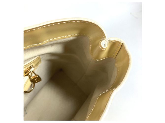 Borsa Louis Vuitton Monogram Vernis Wilshire MM Beige - vista 15