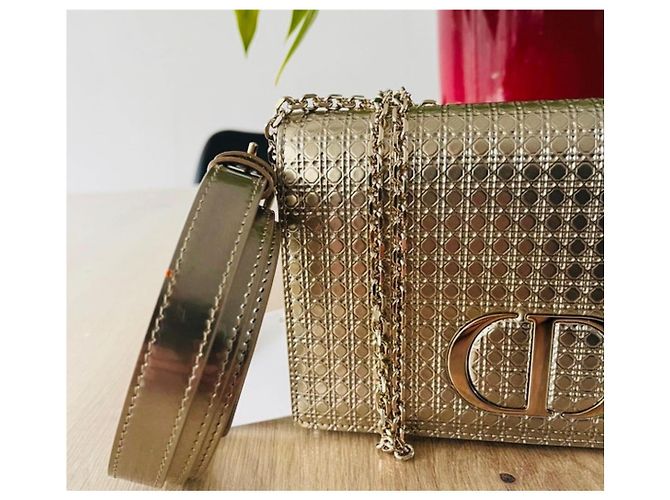 Borsa a tracolla Dior Cannage in pelle oro D'oro - vista 5
