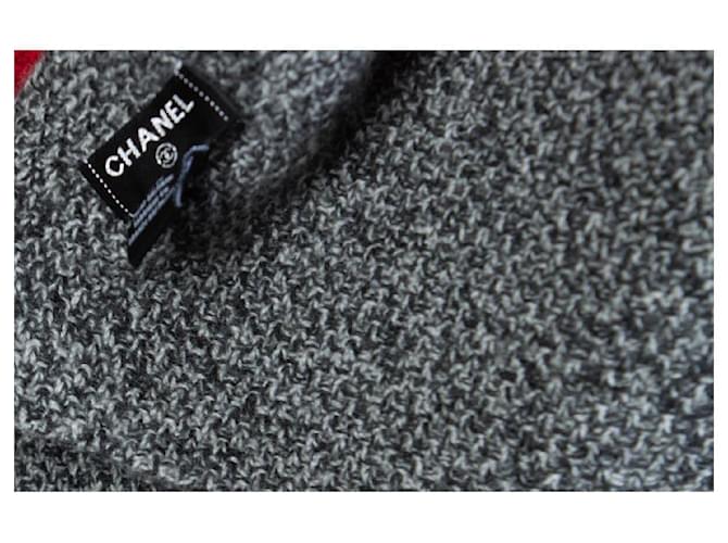 Chanel, Sciarpa oversize in cashmere con logo CC Grigio - vista 4
