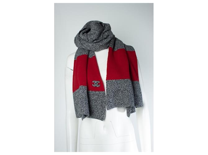 Chanel, Sciarpa oversize in cashmere con logo CC Grigio - vista 6