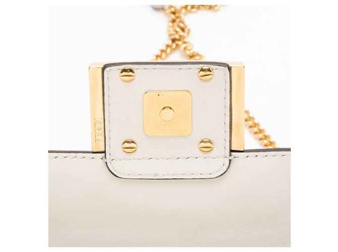Mini bolsa de ombro Baguette 1974 em couro com relevo FF Fendi Branco - vista 10