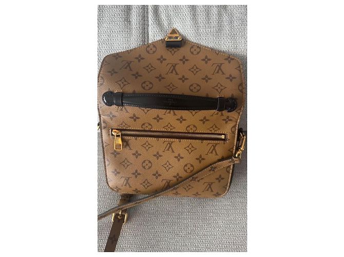 Borsa Louis Vuitton Monogram Canvas Pochette Métis Marrone Monogramma - vista 3