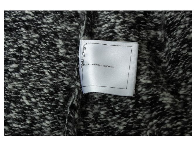 Chanel, Cardigan aus Kaschmir in Grau - Ansicht 7