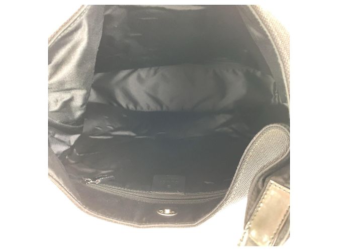 Borsa a tracolla hobo in tela nera Gucci Nero - vista 9
