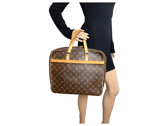Louis Vuitton Porte Documents Pegase Monogram Valigetta Marrone - vista 3