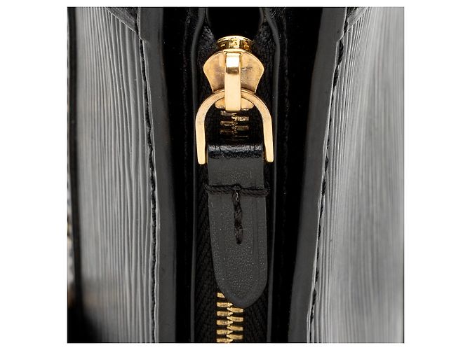 Louis Vuitton Epi Leather Trunk Clutch Black - view 9