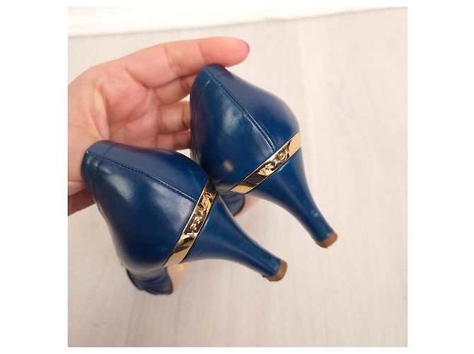 Prada Décolleté open toe in pelle blu petrolio - vista 6