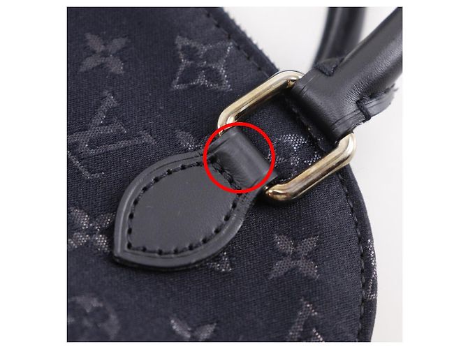 Borsa a mano Louis Vuitton Little Alma Monogram Nero - vista 2