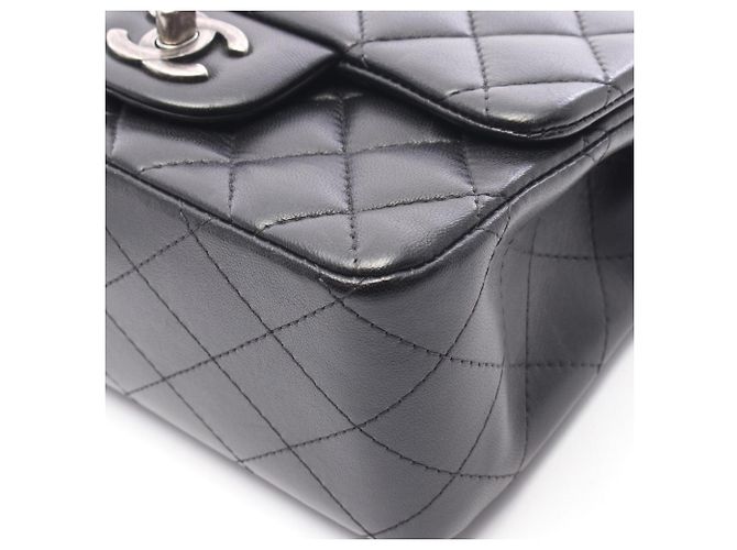 Borsa a Spalla Chanel Mini Matelassé Nero - vista 9
