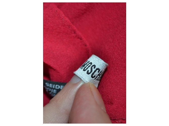 Sciarpa in seta rossa Moschino con simbolo della pace Rosso - vista 4