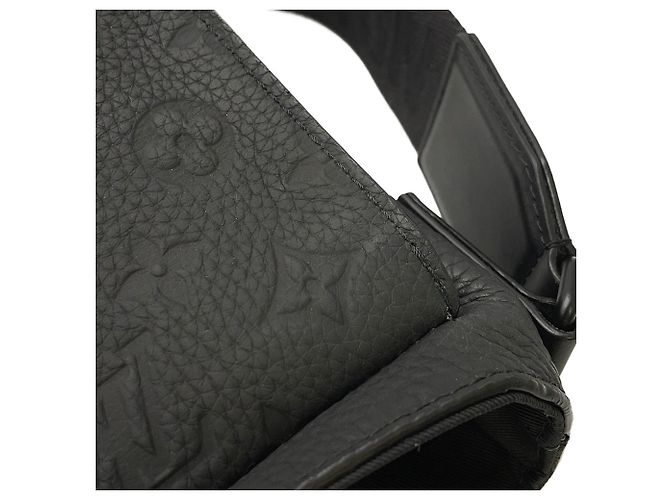 Borsa a tracolla Louis Vuitton Monogram Taurillon S Cape Nero - vista 7