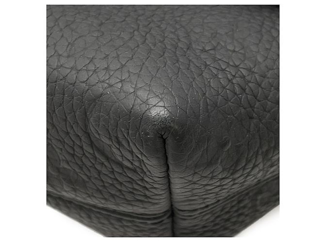 Borsa a tracolla Louis Vuitton Monogram Taurillon S Cape Nero - vista 9