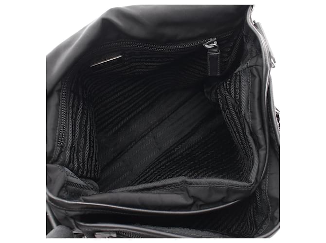 Saffiano Borsa Messenger in Nylon Nero Prada - vista 3