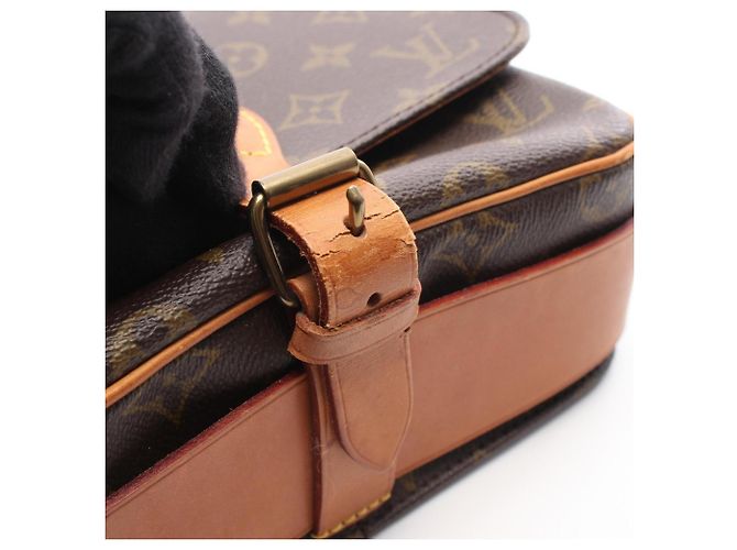 Bolsa de Ombro Louis Vuitton Monogram Cartouchiere MM Marrom Monograma - vista 7