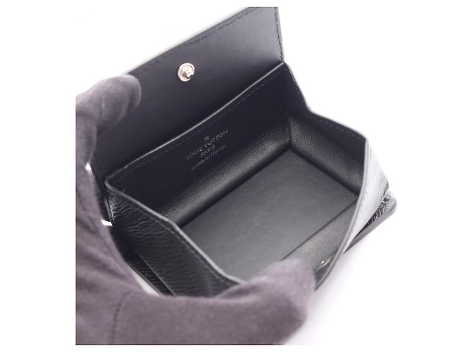Portafoglio monete Louis Vuitton Taiga Ardoise Nero Grigio - vista 3