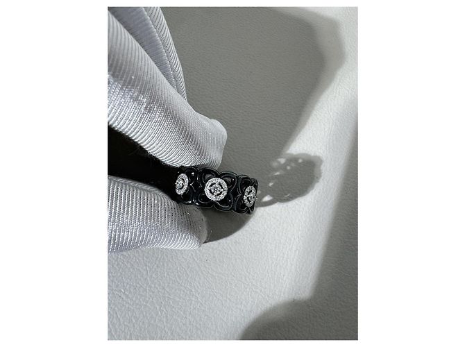 De Beers Enchant Lotus Ring Schwarze Keramik Platin Diamant - Ansicht 3
